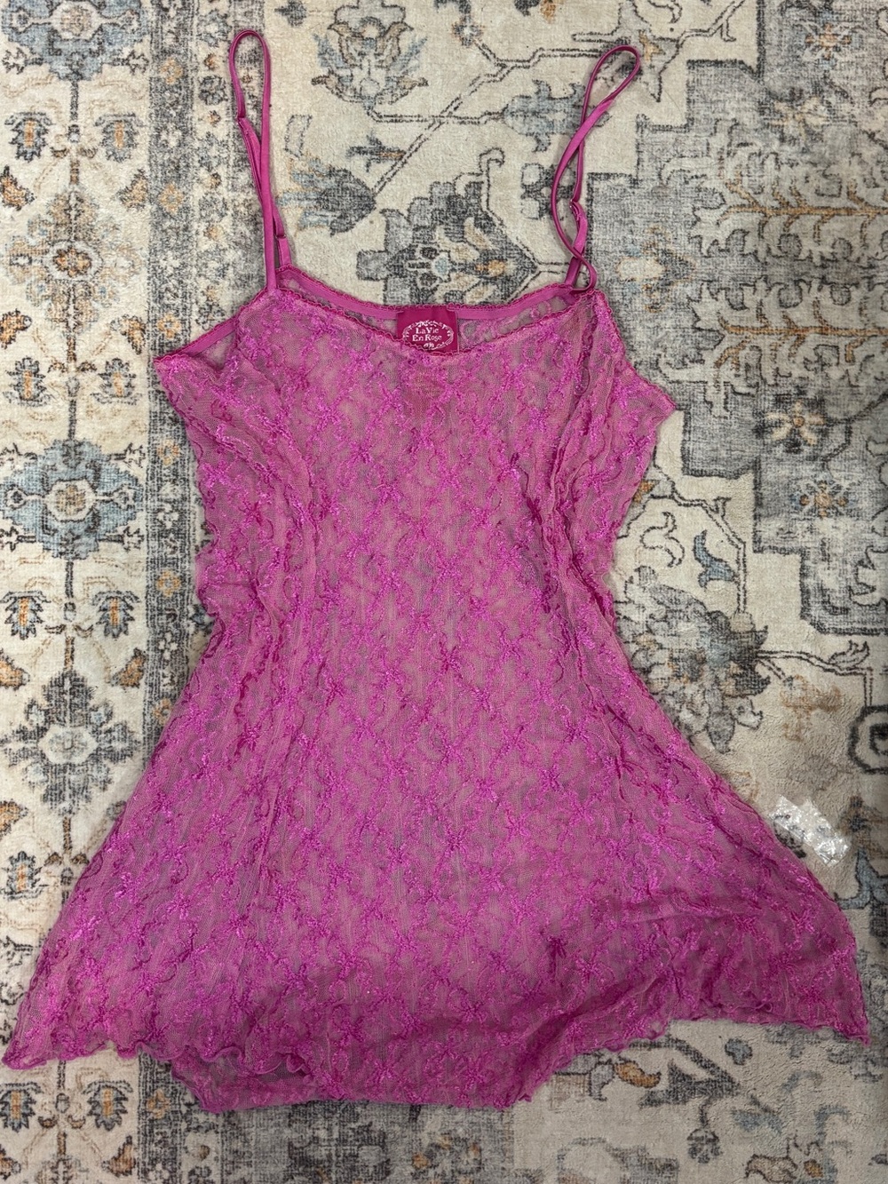 2000’s La vie en rose hot pink lace cami